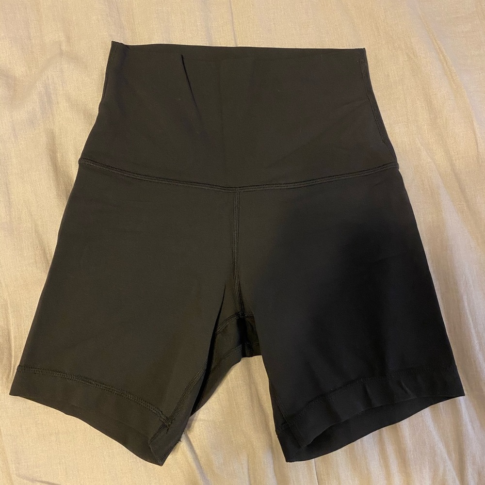 Lululemon 6 inch biker shorts